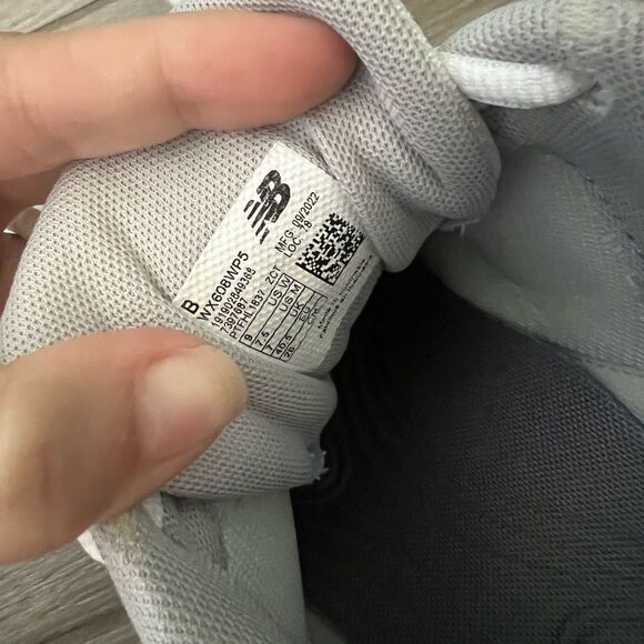 NEW BALANCE 608 WOMENS ATHLETIC SNEAKERS 9 WHITE LEATHER WALKING DAD SHOES PINK - Picture 7 of 9